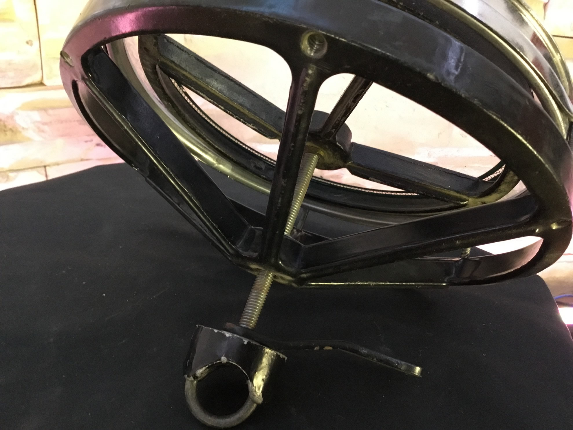 Product details slide 4